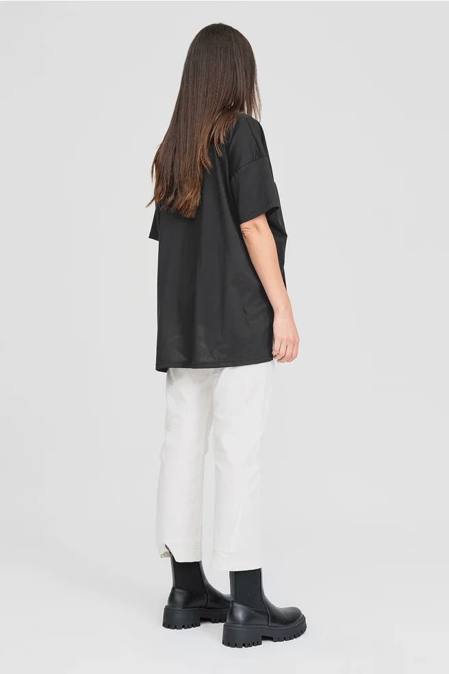 TAYLOR Between Module Tee