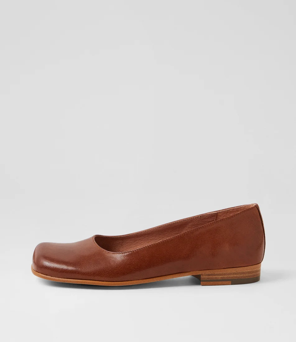 DJANGO & JULIETTE Gaul Ballet Flats
