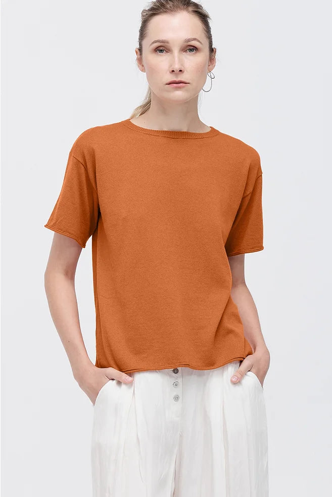 TAYLOR Solace Tee