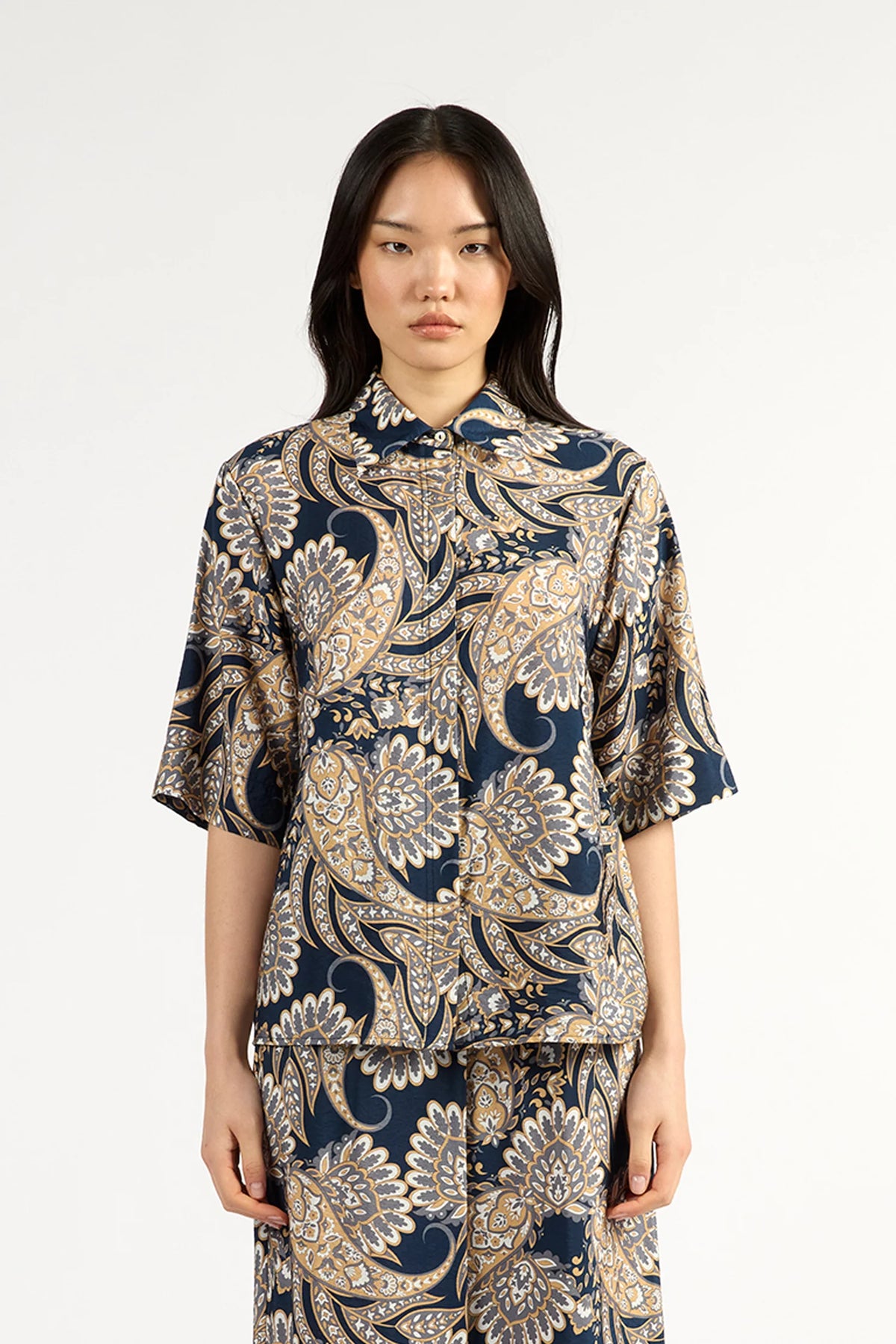 TUESDAY Hugo S/S Shirt