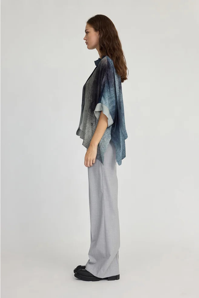 TAYLOR Vortex Top/Wind Particle Print