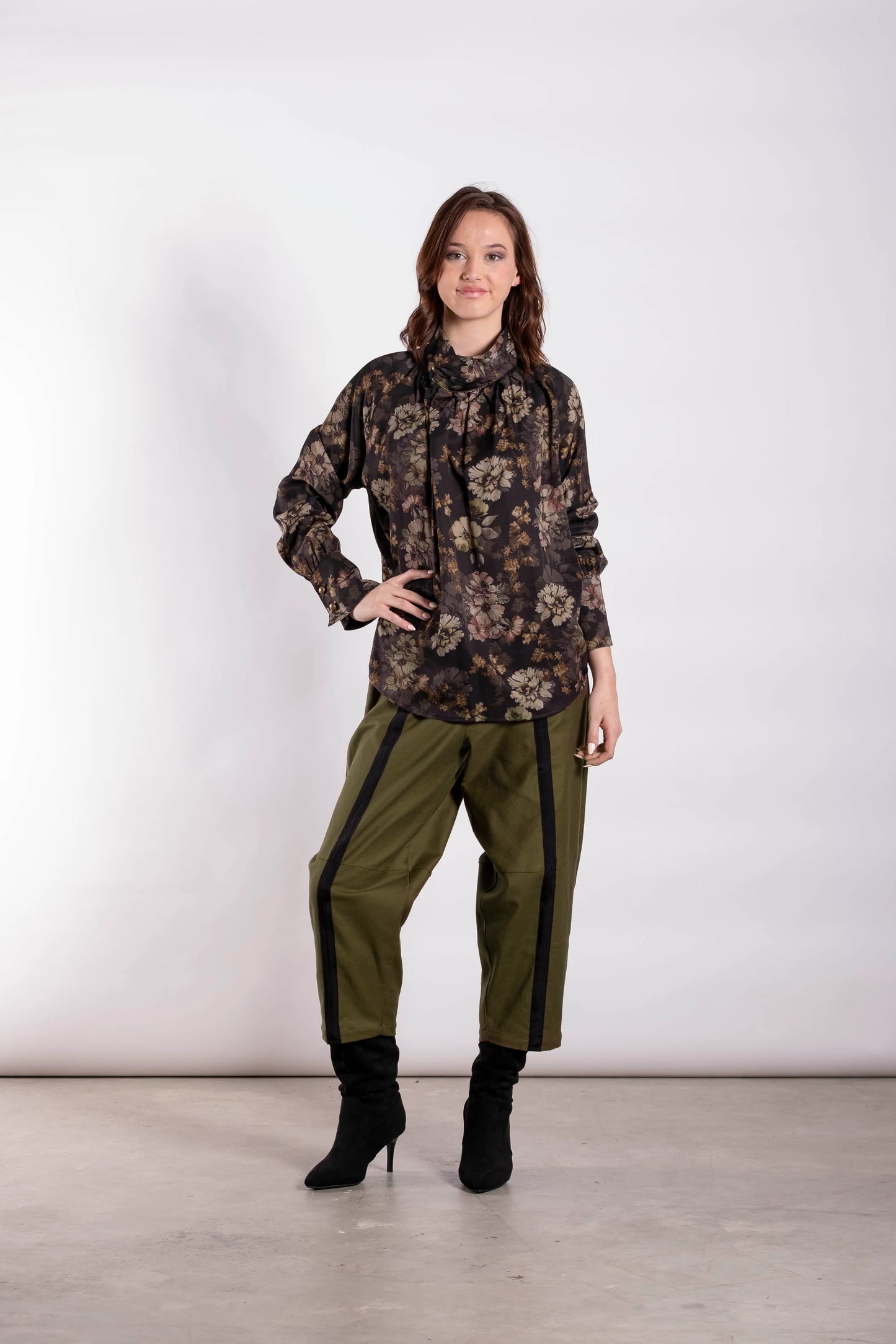 DEEANNE HOBBS Direction Pants