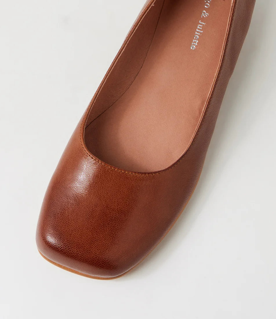 DJANGO & JULIETTE Gaul Ballet Flats