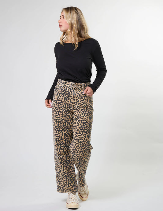 STELLA + GEMMA Carson Barrel Jean