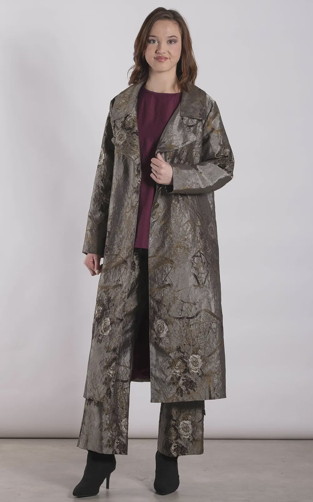 DEEANNE HOBBS Indulgent Coat