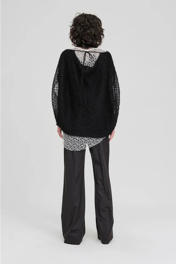 TAYLOR Gradual Sweater