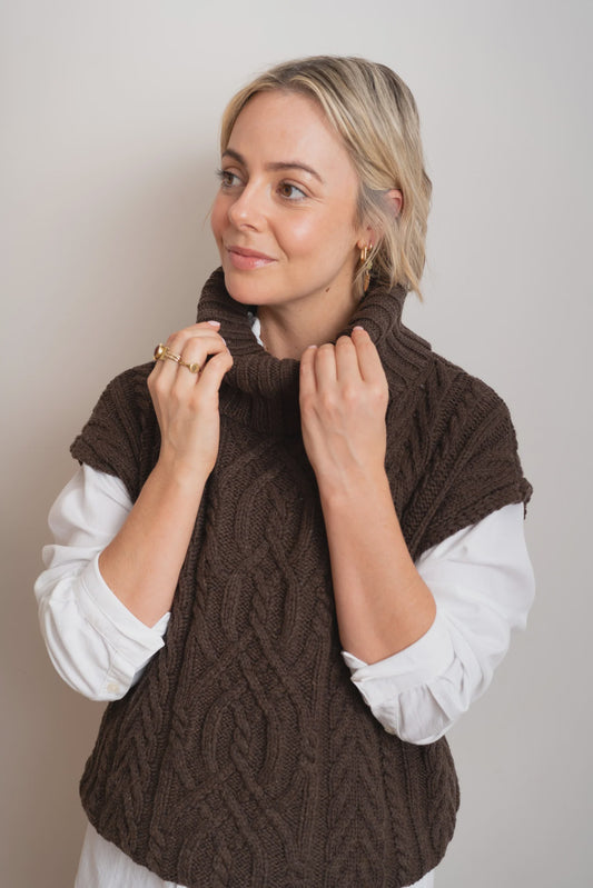 MAXTED Nova Sleeveless Roll Neck