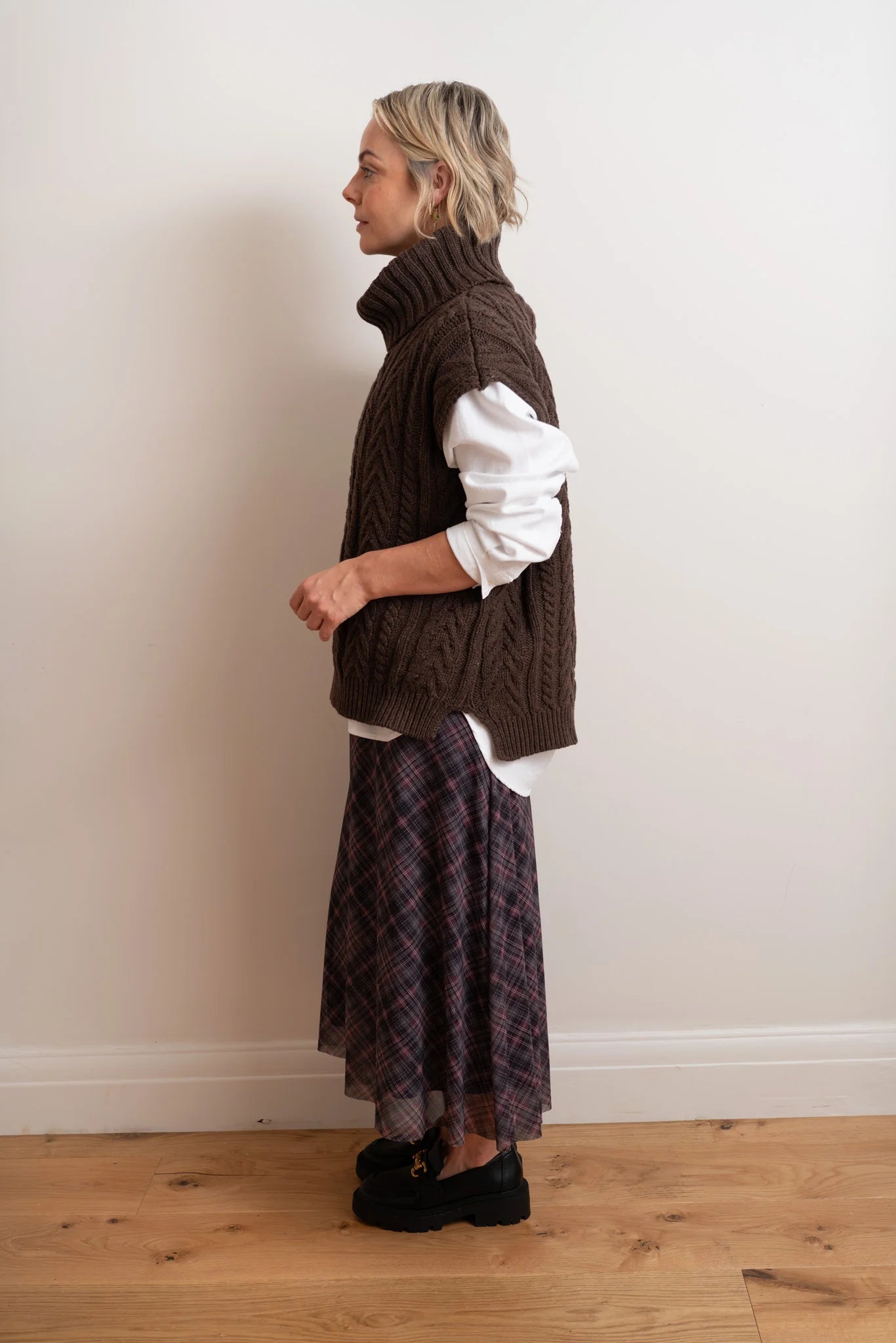 MAXTED Nova Sleeveless Roll Neck
