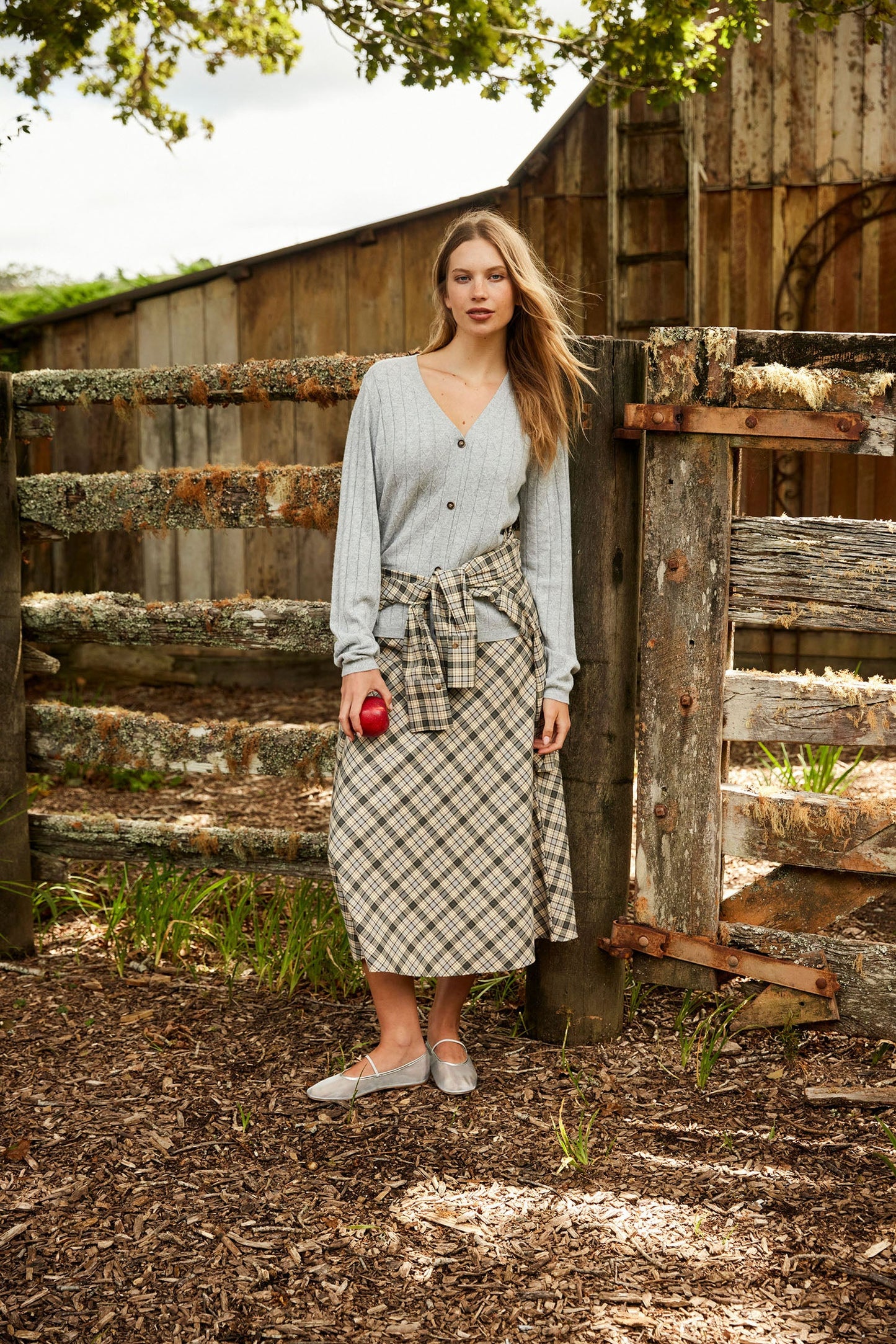 TUESDAY Fluid Skirt