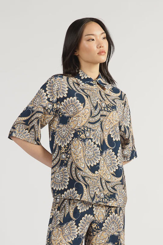 TUESDAY Hugo S/S Shirt