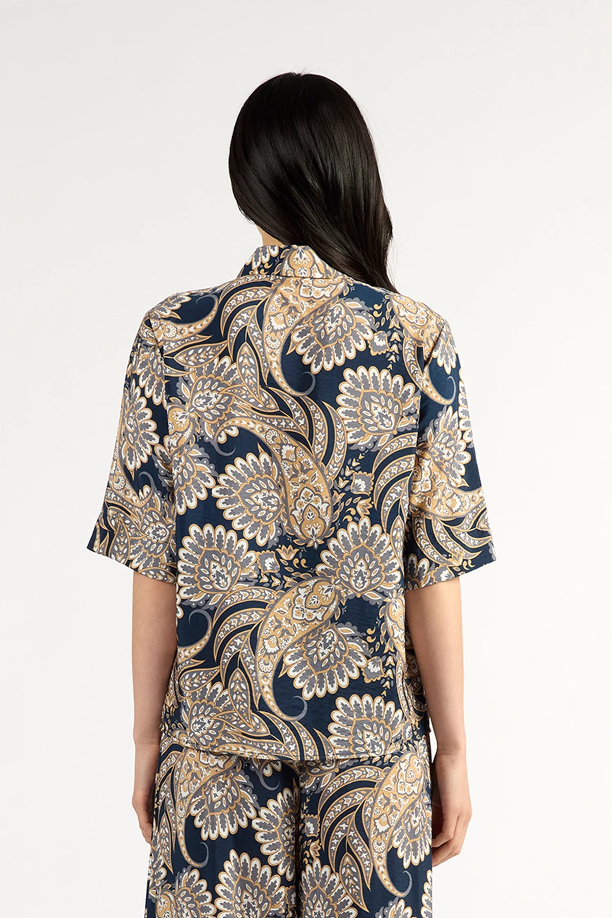 TUESDAY Hugo S/S Shirt