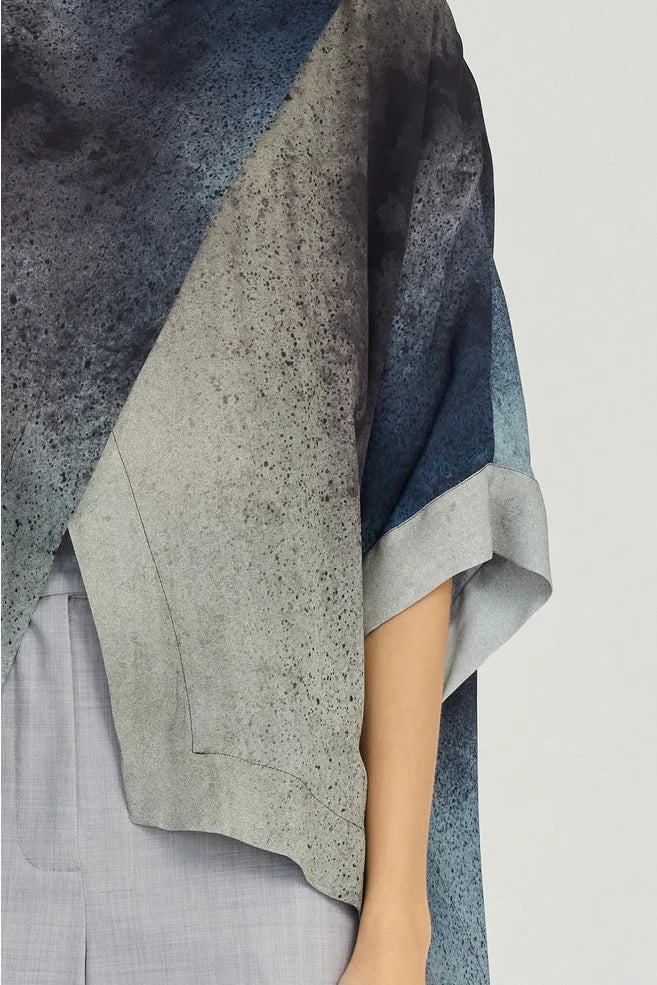 TAYLOR Vortex Top/Wind Particle Print
