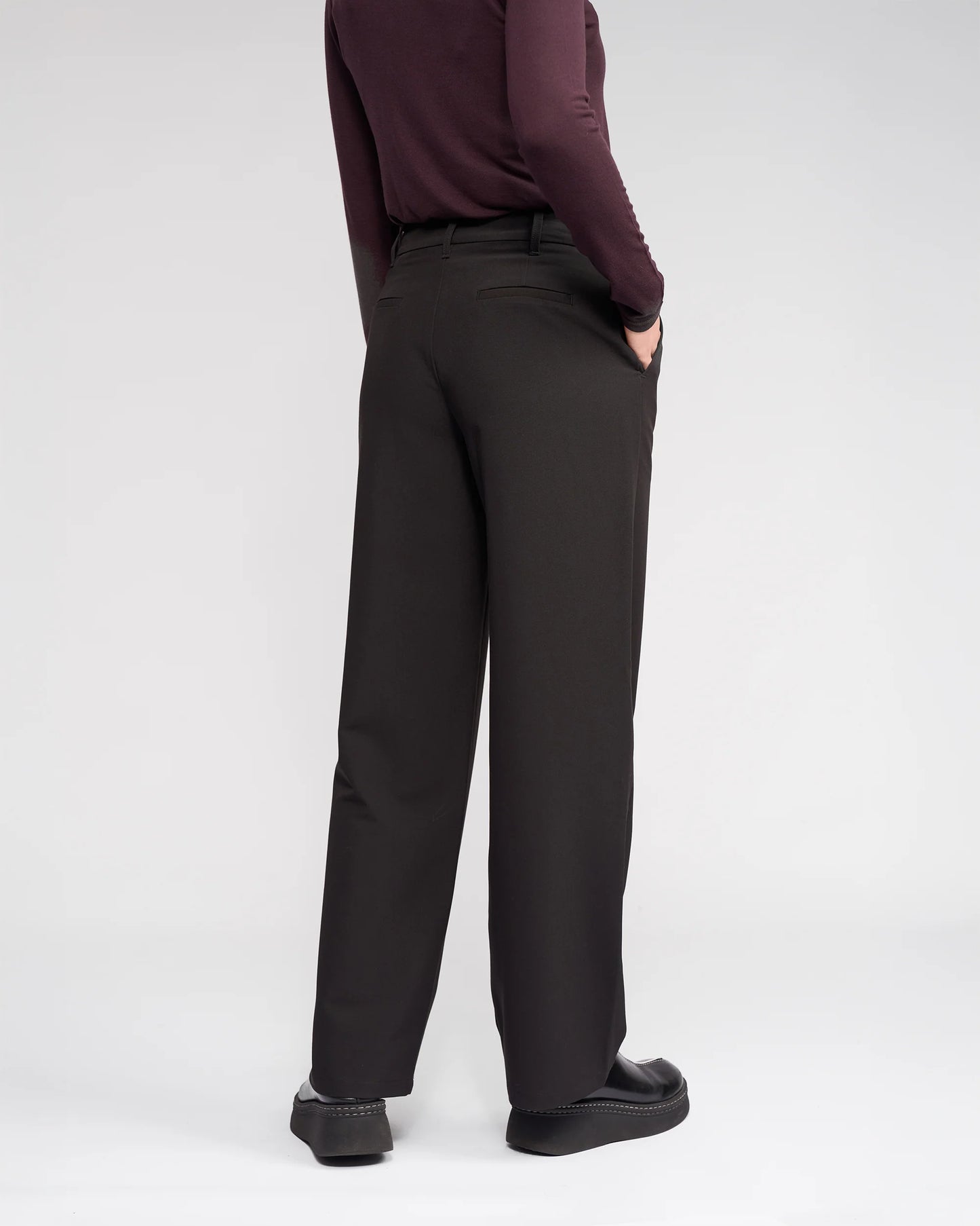 KNEWE 7117 Blaze Pant