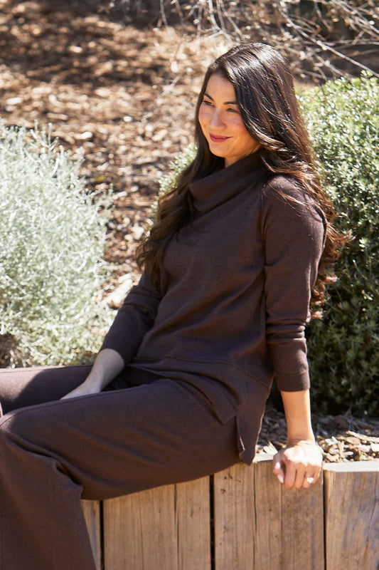 JUMP 1050 Raglan Cowl Pullover