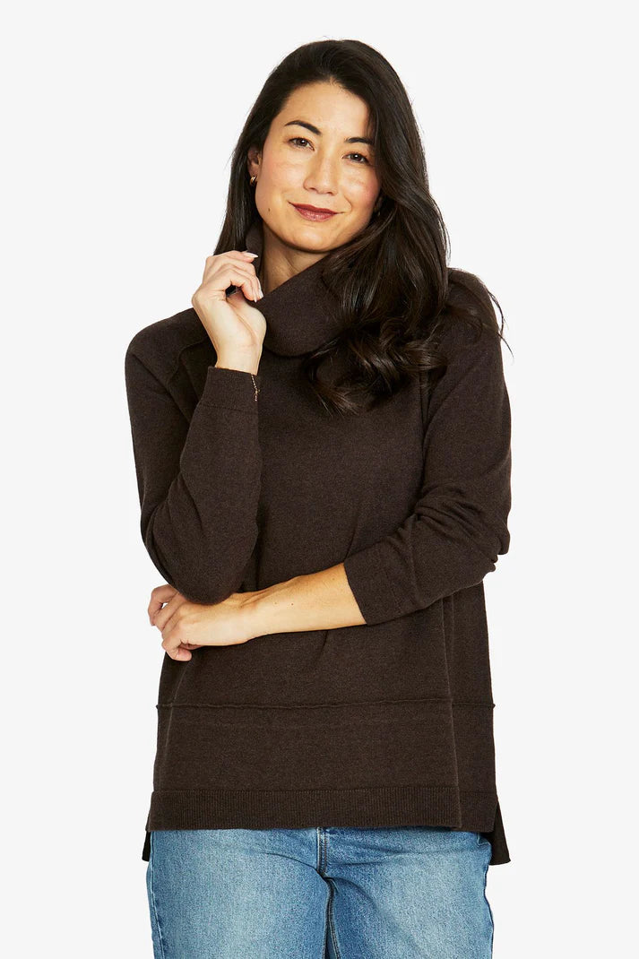 JUMP 1050 Raglan Cowl Pullover